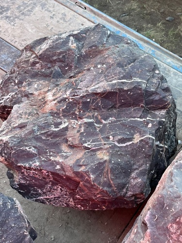 Камни для ландшафтного дизайна красно-фиолетовые 10-60 килограмм купить в Видном