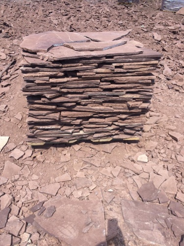 Плитняк лемезит бордовый для цоколя 1,5-2 см купить в Видном