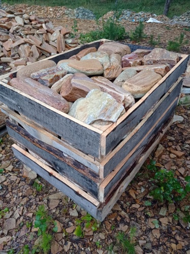 Златолит жёлтый, жёлто-зелёный глыбки и валуны для ланшафтного дизайна купить в Видном