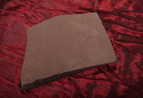 Плитняк лемезит бордовый для цоколя 1,5-2 см купить в Видном