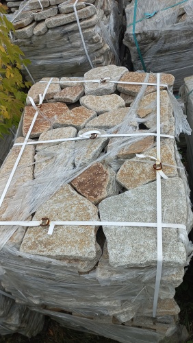 Плитняк галтованный гранитный для ландшафтного дизайна купить в Видном